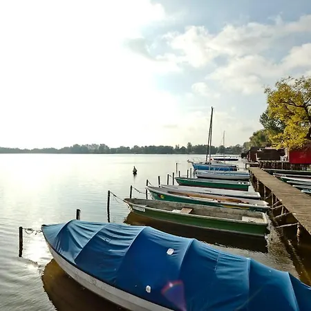 Fischhaus Am Schaalsee Hotel