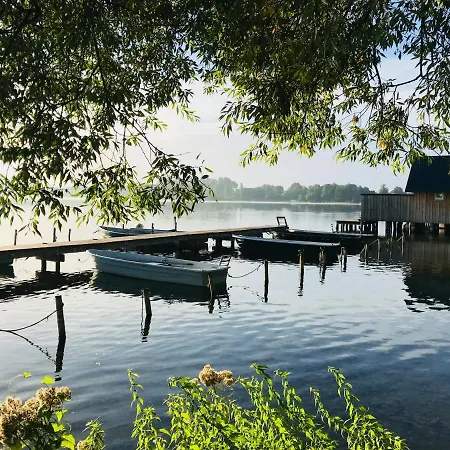 Fischhaus Am Schaalsee Hotel