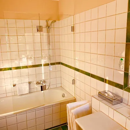 Fischhaus Am Schaalsee Hotel